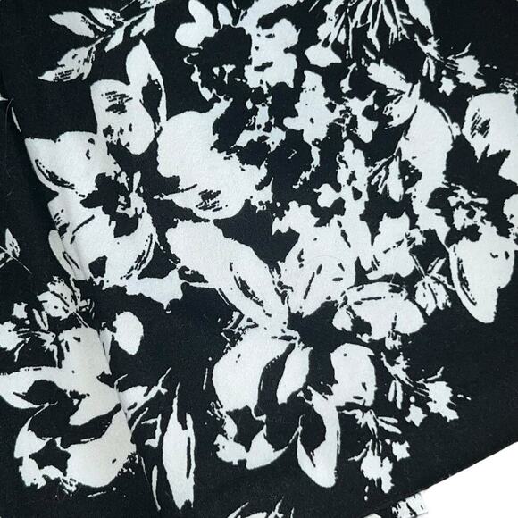 Valerie Stevens Black and White Floral A-Line Pleated Skirt SZ 14 - Picture 6 of 11